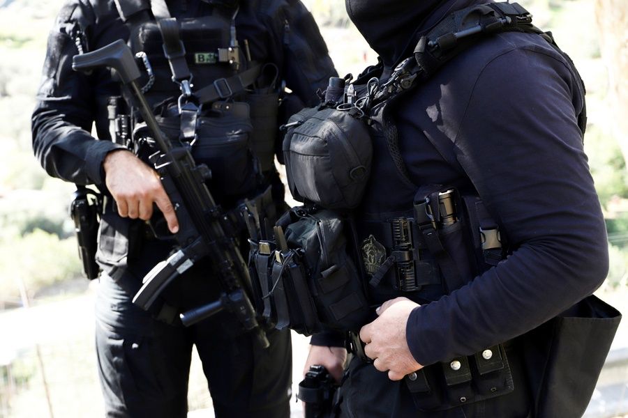 BORIZIA, HRAKLEIO, KRHTH, KRITI, OPKE, ELAS