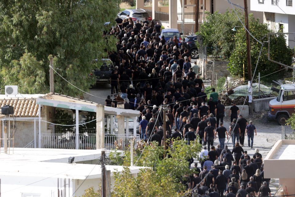 ΚΗΔΕΙΑ ΤΟΥ 38ΧΡΟΝΟΥ ΘΥΜΑΤΟΣ ΤΟΥ ΜΑΚΕΛΕΙΟΥ ΣΤΑ ΒΟΡΙΖΙΑ ΗΡΑΚΛΕΙΟΥ ΚΡΗΤΗΣ