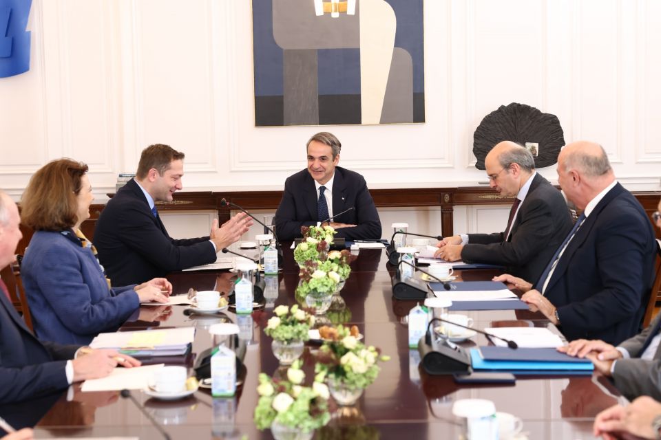 «Μητσοτάκης στον Επίτροπο Γεωργίας: «Δεσμεύομαι για την επίλυση των παλαιών προβλημάτων του ΟΠΕΚΕΠΕ!»» 1 mitsotakis