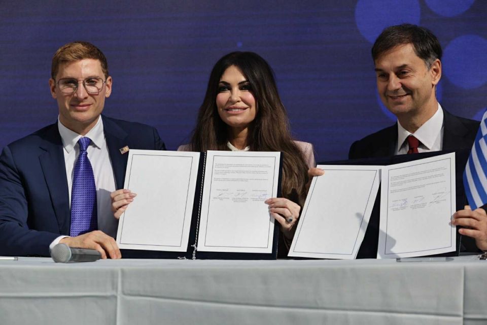 helberg gilfoyl theoxaris