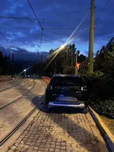 Συνελήφθη 28χρονος οδηγός που στάθμευσε το ΙΧ του πάνω σε ράγες του Τραμ