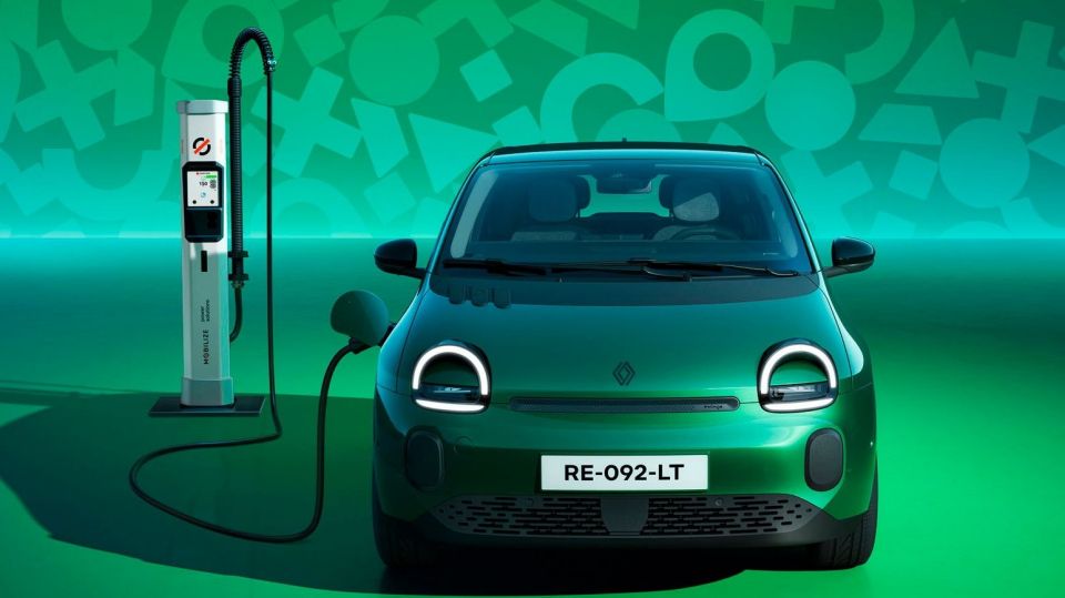 Το νέο, ηλεκτρικό Renault Twingo είναι προσιτό και μοιάζει με το διάσημο πρόγονό του