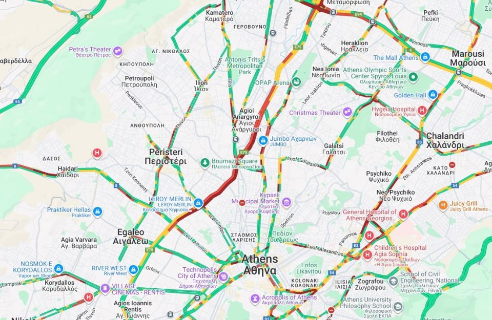 Με δυσκολία η κίνηση σε Κηφισό και Κηφισίας – 25λεπτες καθυστερήσεις στην Αττική Οδό