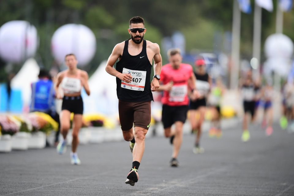 42ow authentikos Marathonios