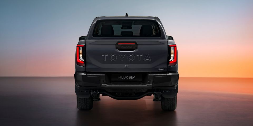 toyota-hilux-2025-5.jpg
