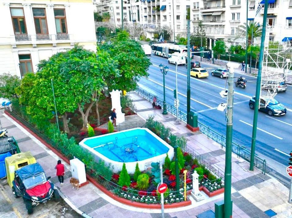 Δήμος Αθηναίων: Η πλατεία Παύλου Μελά άλλαξε όψη – Ολοκληρώθηκε η αναβάθμισή της