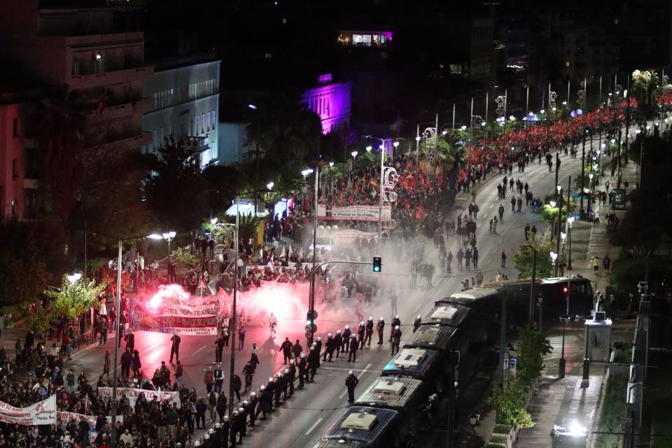 polytexneio poreia presbeia