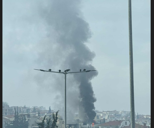 Θεσσαλονίκη: Συναγερμός για φωτιά σε διαμέρισμα – Επί τόπου ισχυρές πυροσβεστικές δυνάμεις