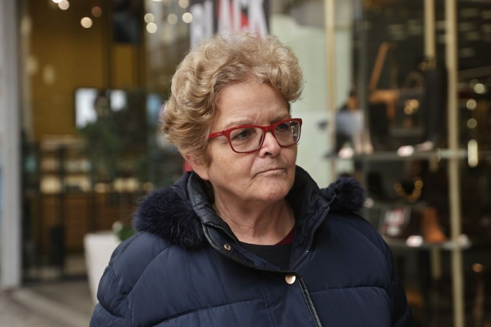 kleopatra ermou black friday