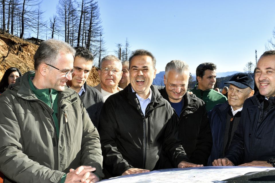 papastavrou feneos erga