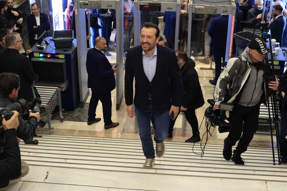 nikos pappas vivlio tsipra