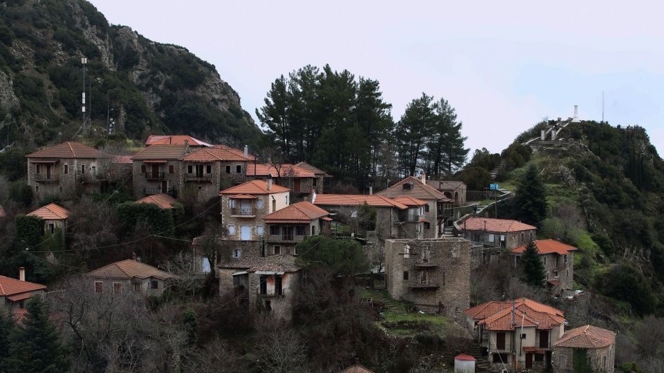 Ο ΠΑΡΑΔΟΣΙΑΚΟΣ ΟΙΚΙΣΜΟΣ ΣΤΕΜΝΙΤΣΑ ΣΤΟ ΔΗΜΟ ΓΟΡΤΥΝΙΑΣ ΑΡΚΑΔΙΑΣ ΣΤΟ ΟΡΟΣ ΜΑΙΝΑΛΟ