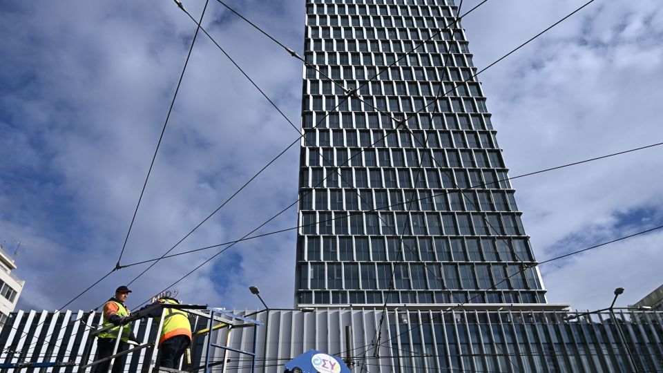 trolei, osy, peiraias