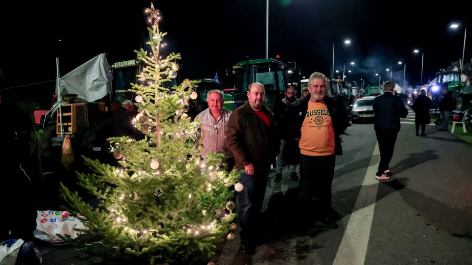 agrotes, mploka, stolismoi, xmas