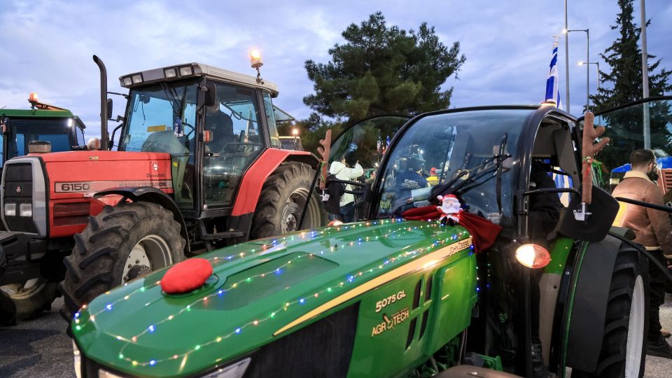 agrotes, mploka, stolismoi, xmas