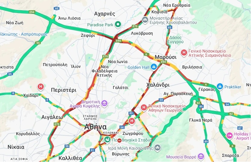 «Εμφραγμα» στους δρόμους: Καθυστερήσεις σε Κηφισό, Αττική οδό και κέντρο της Αθήνας