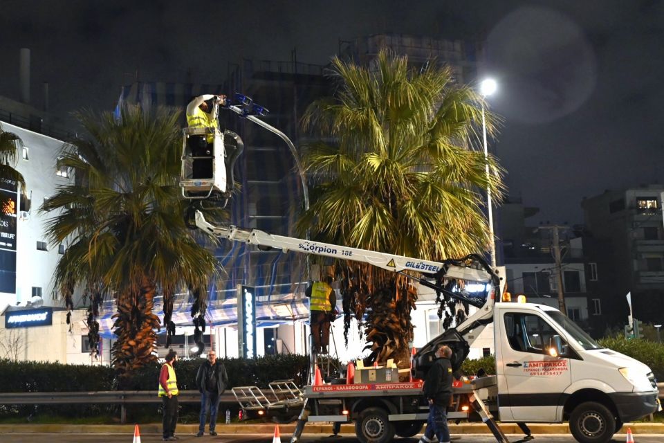 ΑΥΤΟΨΙΑ ΑΠΟ ΤΟΝ ΠΕΡΙΦΕΡΕΙΑΡΧΗ ΑΤΤΙΚΗΣ ΝΙΚΟ ΧΑΡΔΑΛΙΑ ΣΤΟΝ ΧΩΡΟ ΤΗΣ ΕΓΚΑΤΑΣΤΑΣΗΣ ΤΩΝ ΠΡΩΤΩΝ ΕΠΤΑ ΕΞΥΠΝΩΝ ΚΑΜΕΡΩΝ ΠΑΡΑΚΟΛΟΥΘΗΣΗΣ ΚΥΚΛΟΦΟΡΙΑΣ ΣΤΗ ΣΥΜΒΟΛΗ ΤΩΝ ΛΕΩΦΟΡΩΝ ΠΟΣΕΙΔΩΝΟΣ ΚΑΙ ΑΛΙΜΟΥ