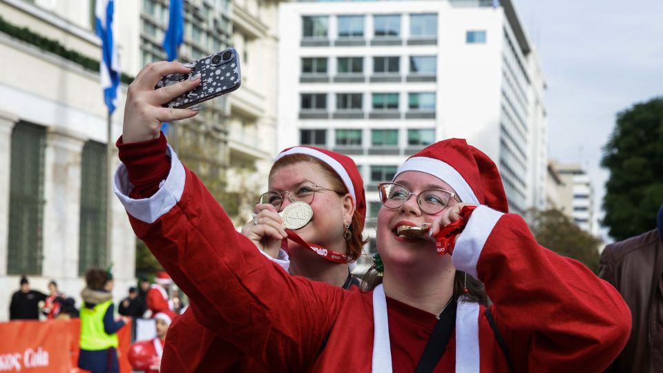 ATHENS SANTA RUN 