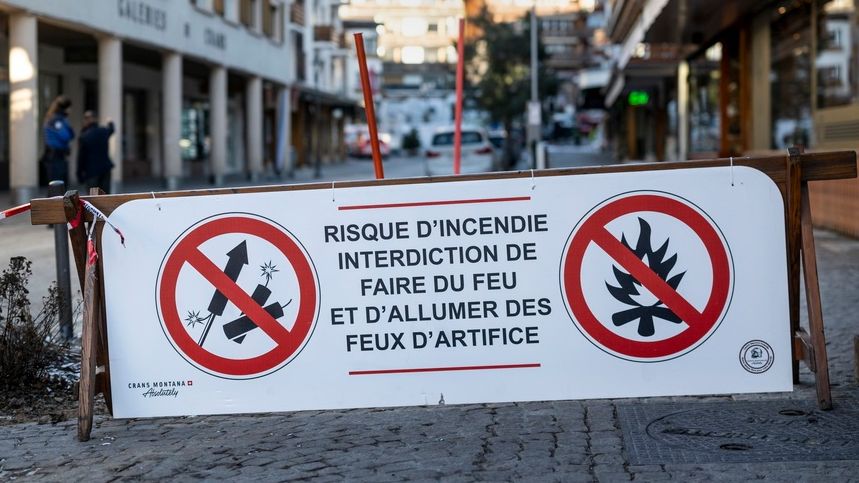 Fire in Swiss ski resort 