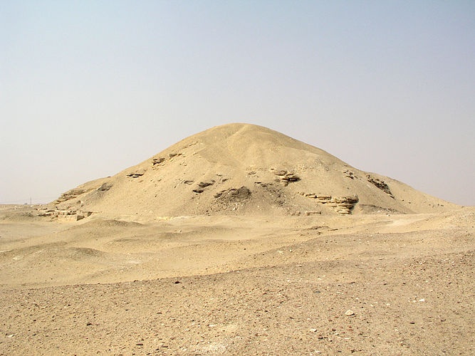 amenemhetipyramid.jpg