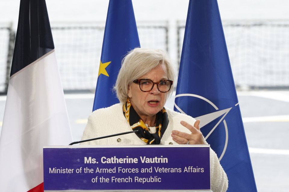 gallida ypoyrgos amynas