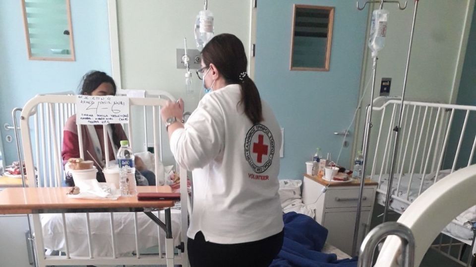 xios metanastes erythros stavors