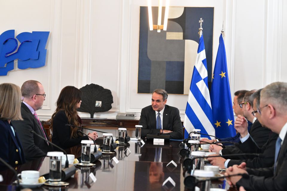 ydrogonanthrakes symfonia