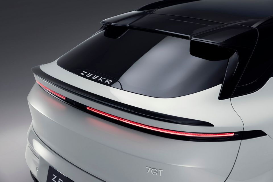zeekr-7gt-4.jpg