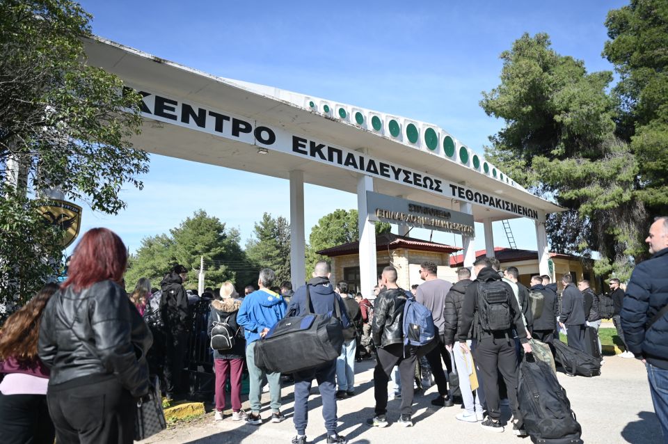 ΣΤΡΑΤΙΩΤΙΚΗ ΘΗΤΕΙΑ