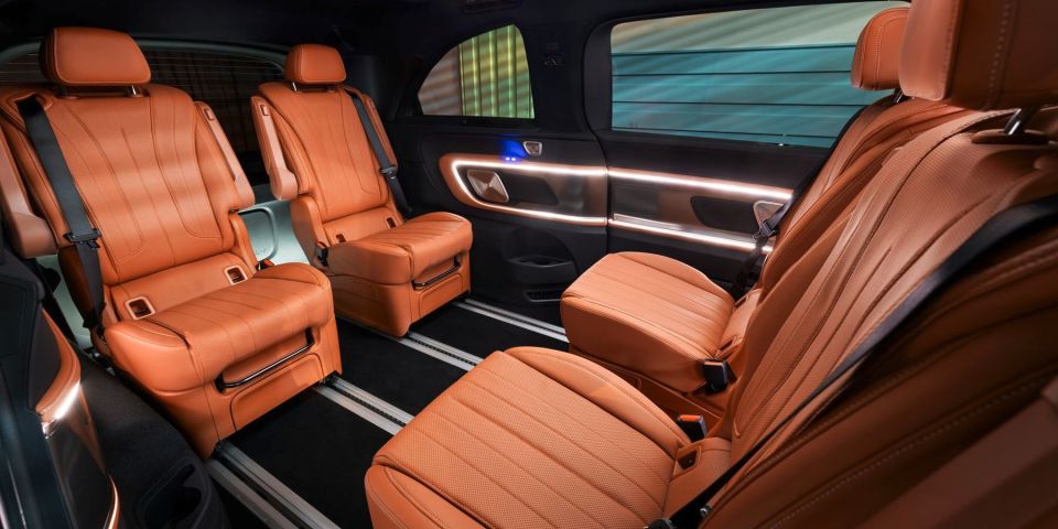 Neudefinition von Raum fόr eine neue Δra: der neue elektrische Mercedes-Benz VLE Redefining space in a new era: the all-new electric Mercedes-Benz VLE