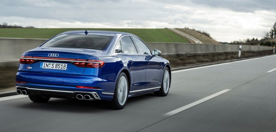 audi-s8-3.jpg