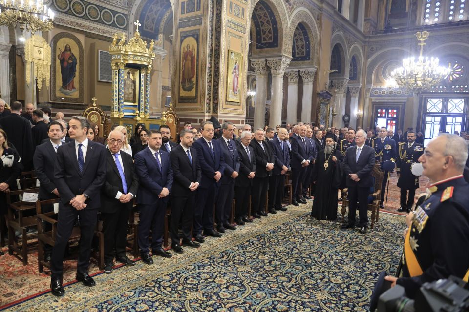 [385773] ΔΟΞΟΛΟΓΙΑ ΣΤΗΝ ΜΗΤΡΟΠΟΛΗ ΑΘΗΝΩΝ ΓΙΑ ΤΗΝ ΕΘΝΙΚΗ ΕΠΕΤΕΙΟ ΤΗΣ 25ης ΜΑΡΤΙΟΥ 1821 (ΓΙΩΡΓΟΣ ΚΟΝΤΑΡΙΝΗΣ/EUROKINISSI)