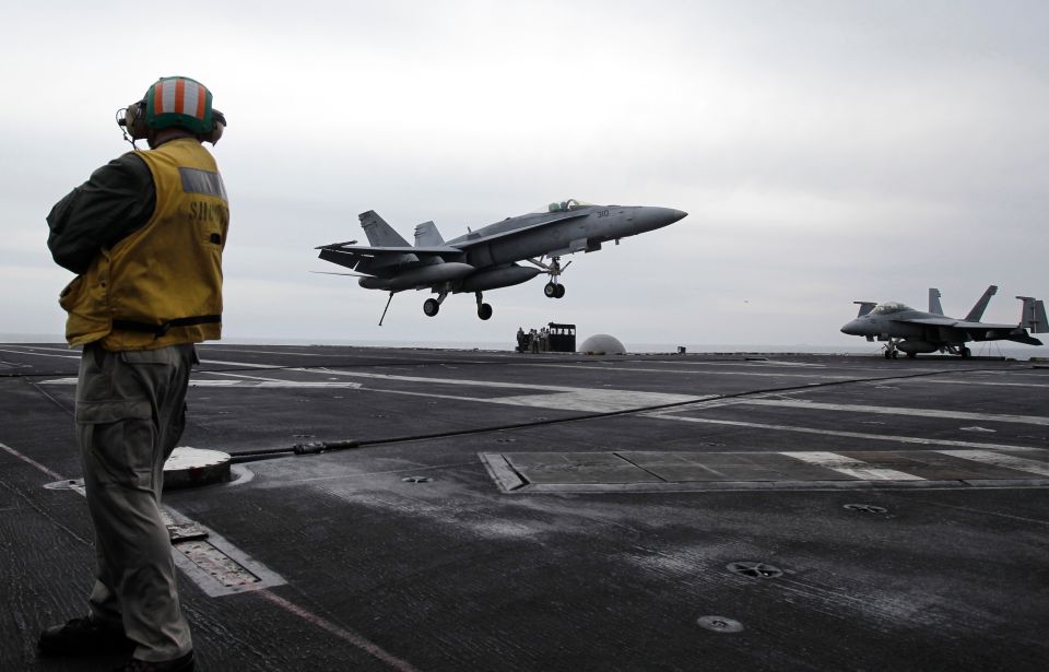 uss lincoln, aeroplanoforo, usa jet, maxitiko aeroskafos