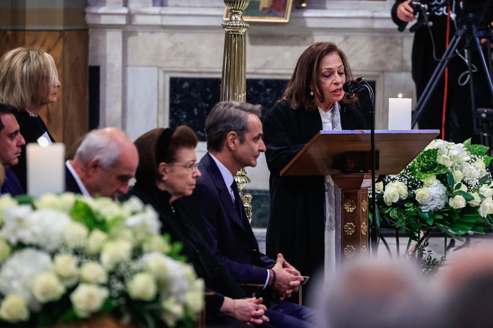 xaris alexiou kideia marinellas