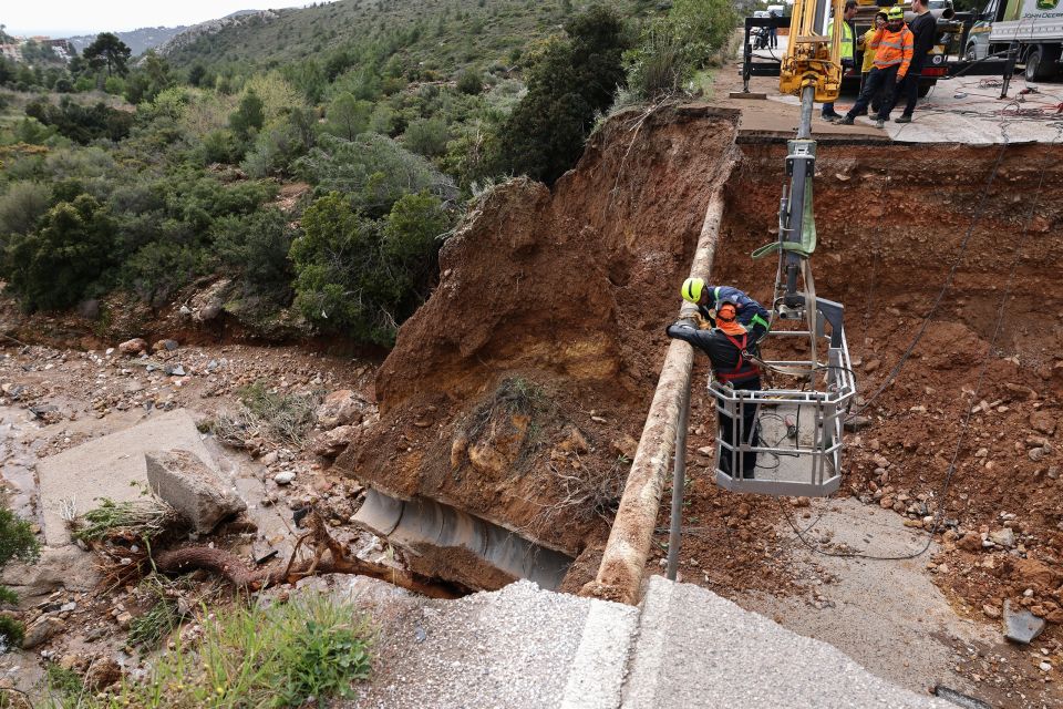 erminio katastrofes penteli daou kakokairia
