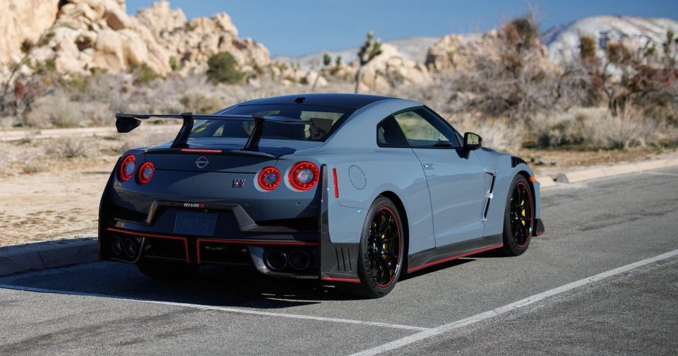 nissan-gt-r-nismo-2.jpg