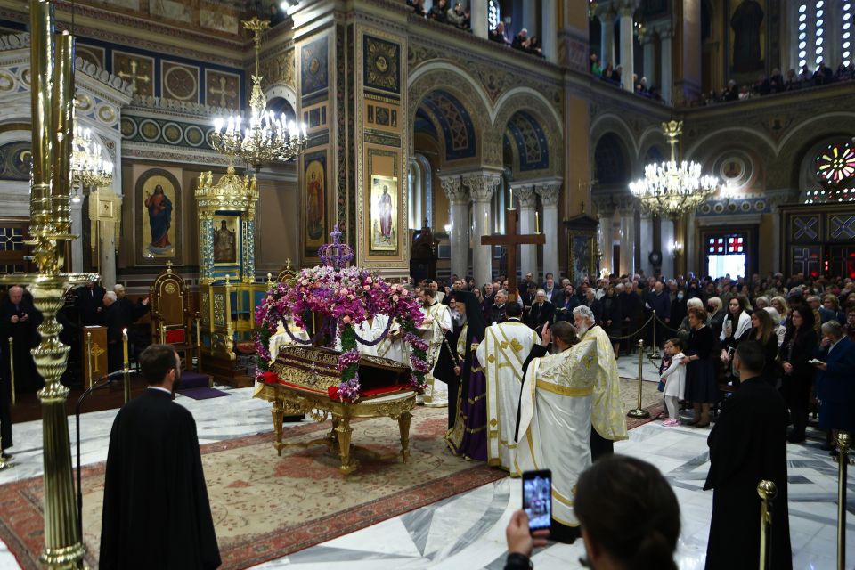megali paraskevi apokathilosi iera mitropoli athinon