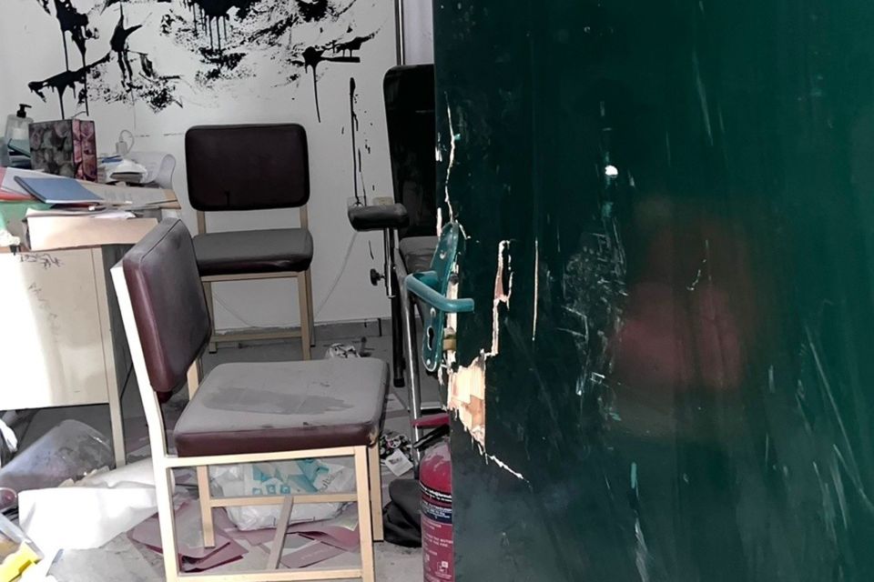 glyfada scholio vandalismoi