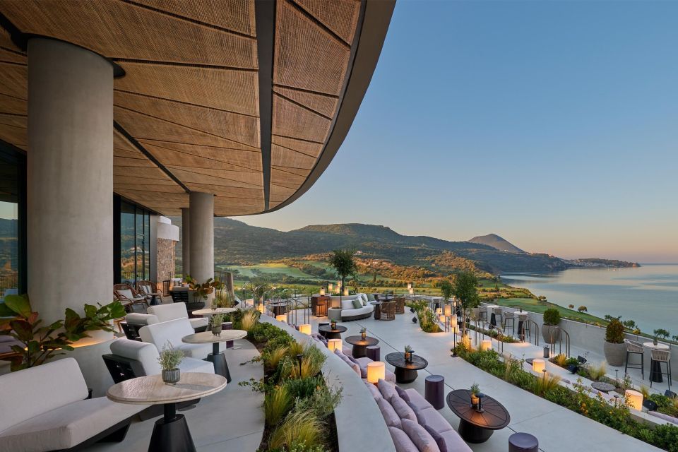 mandarin-oriental-costa-navarino-three-admirals-lounge-view.jpg