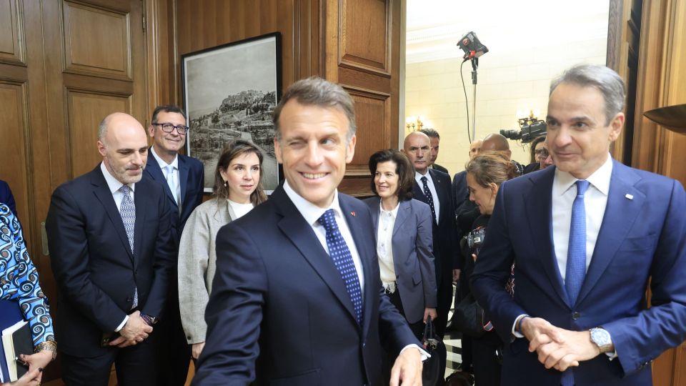 [386540] ΣΥΝΑΝΤΗΣΗ ΤΟΥ ΠΡΩΘΥΠΟΥΡΓΟΥ ΚΥΡΙΑΚΟΥ ΜΗΤΣΟΤΑΚΗ ΜΕ ΤΟΝ ΠΡΟΕΔΡΟ ΤΗΣ ΓΑΛΛΙΑΣ EMMANUEL MACRON (ΓΙΩΡΓΟΣ ΚΟΝΤΑΡΙΝΗΣ/EUROKINISSI)