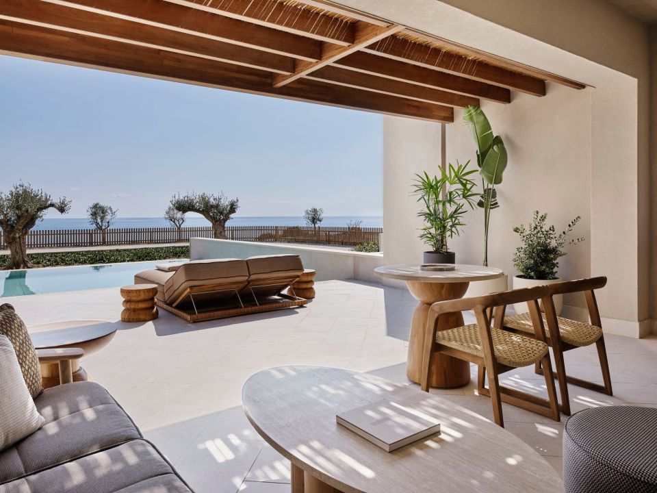 private-pool-sv.jpg