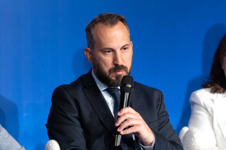 Κώστας Σιδερής,