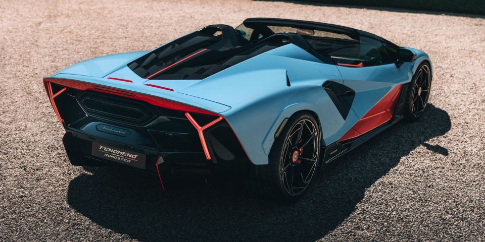 lamborghini-fenomeno-roadster-2.jpg