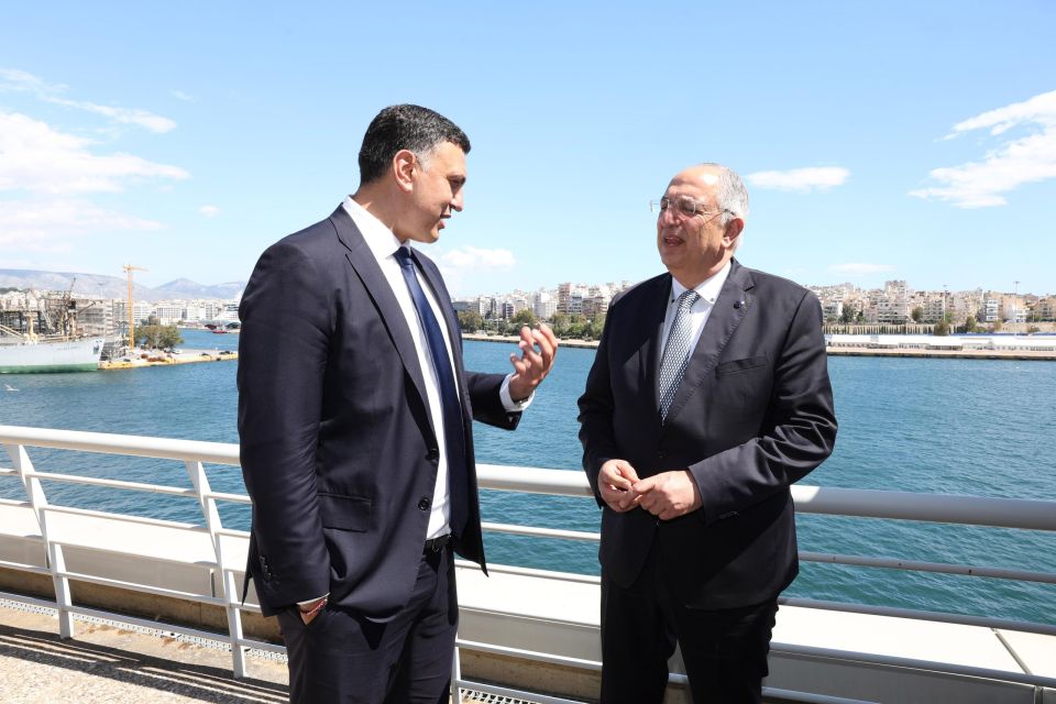 ΣΥΝΑΝΤΗΣΗ ΤΟΥ ΥΝΑΝΠ ΒΑΣΙΛΗ ΚΙΚΙΛΙΑ ΜΕ ΤΟΝ ΕΥΡΩΠΑΙΟ ΕΠΙΤΡΟΠΟ ΚΩΣΤΑ ΚΑΔΗ<br><br>ΓΡΑΦΕΙΟ ΤΥΠΟΥ ΥΝΑΝΠ