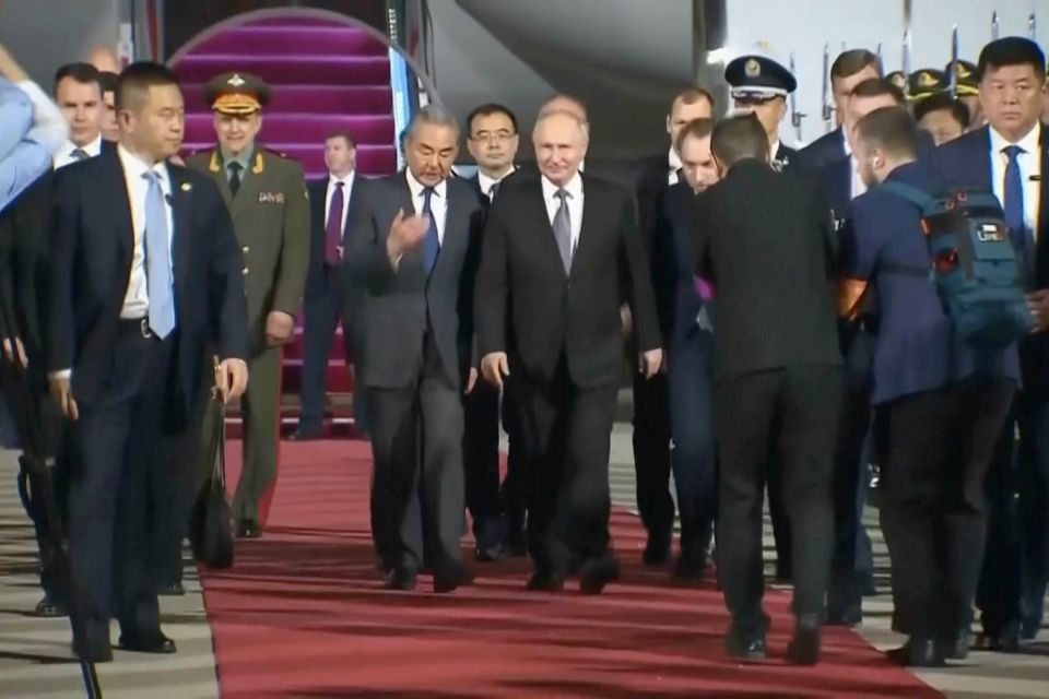 Vladimir Putin,Wang Yi