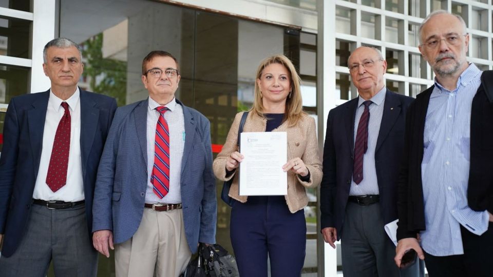 elpida gia ti dimokratia, karystianou, karistianou