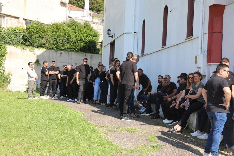 [387297] ΕΙΚΟΝΕΣ ΑΠΟ ΤΗΝ ΚΗΔΕΙΑ ΤΟΥ ΠΑΡΑΣΚΕΥΑ ΑΝΤΖΑ (ΛΑΣΚΑΡΗΣ ΤΣΟΥΤΣΑΣ / EUROKINISSI)