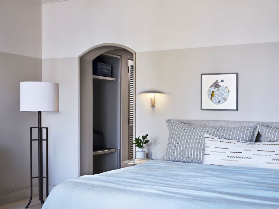 4-junior-suite-with-sea-view.jpg