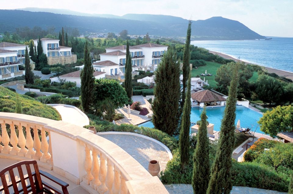 anassa-069-ret.jpg