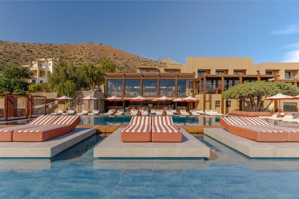 innside-elounda-infinity-pool03.jpg